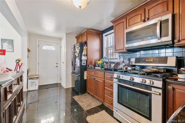 21706 131st Avenue, Springfield Gardens, NY 11413