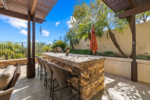 32 Via Perico, Rancho Santa Margarita, CA 92688