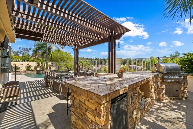 32 Via Perico, Rancho Santa Margarita, CA 92688