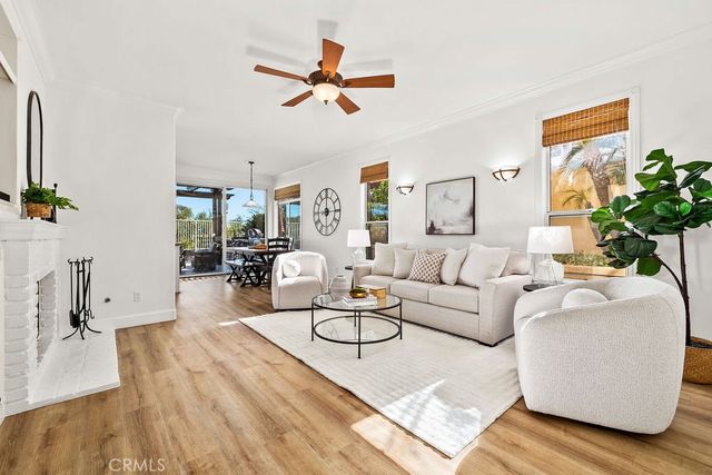 32 Via Perico, Rancho Santa Margarita, CA 92688
