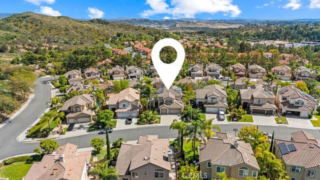 32 Via Perico, Rancho Santa Margarita, CA 92688