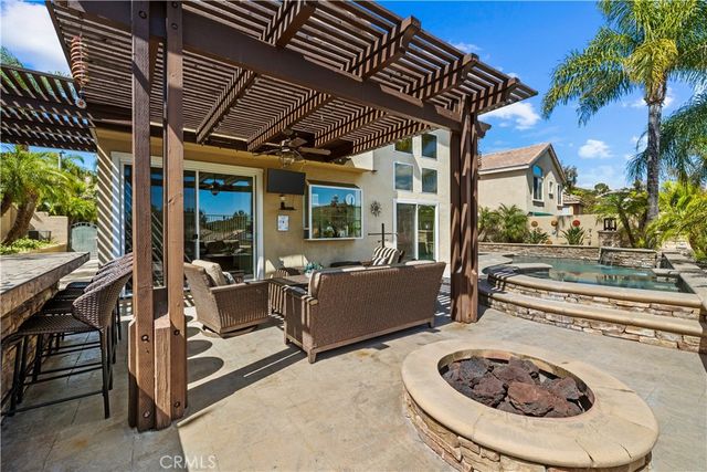 32 Via Perico, Rancho Santa Margarita, CA 92688