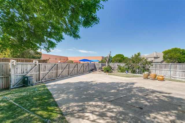 1800 Flint Ridge Drive, Allen, TX 75002