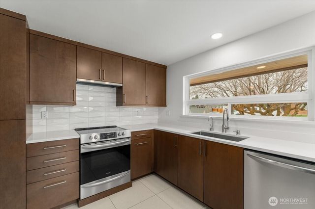 215 Pearl Street, Wenatchee, WA 98801