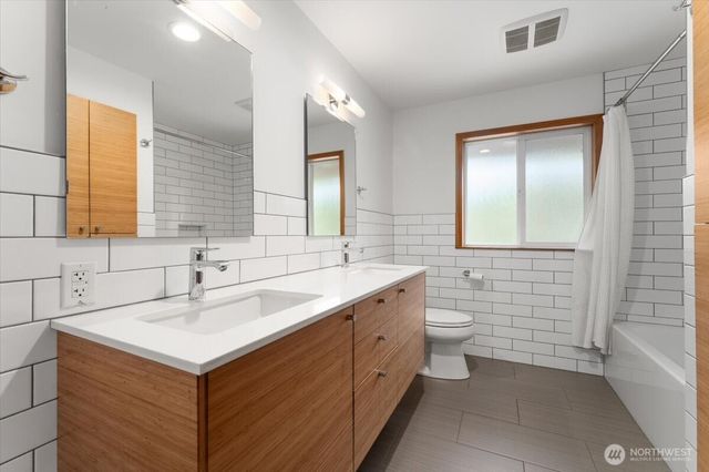 215 Pearl Street, Wenatchee, WA 98801