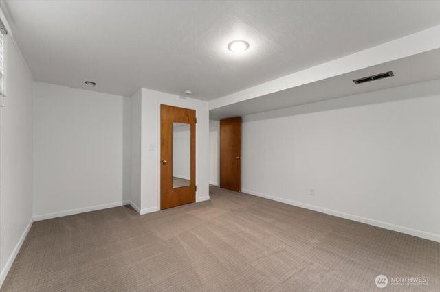 215 Pearl Street, Wenatchee, WA 98801