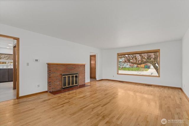 215 Pearl Street, Wenatchee, WA 98801