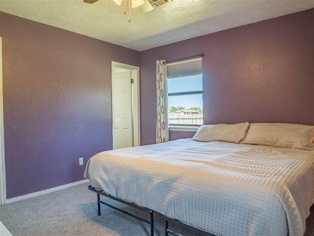 307 NE Skyline Circle, Lawton, OK 73507