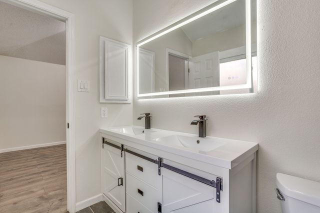 6411 Brooklawn Drive, Arlington, TX 76018