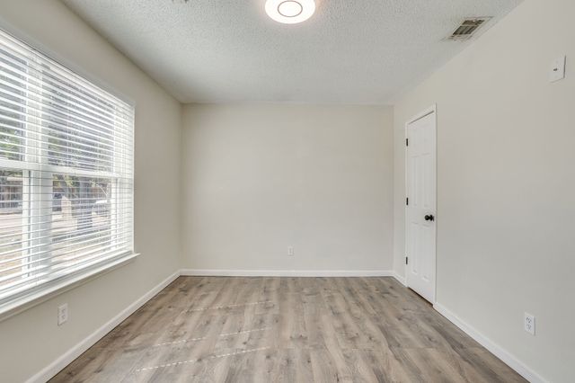 6411 Brooklawn Drive, Arlington, TX 76018