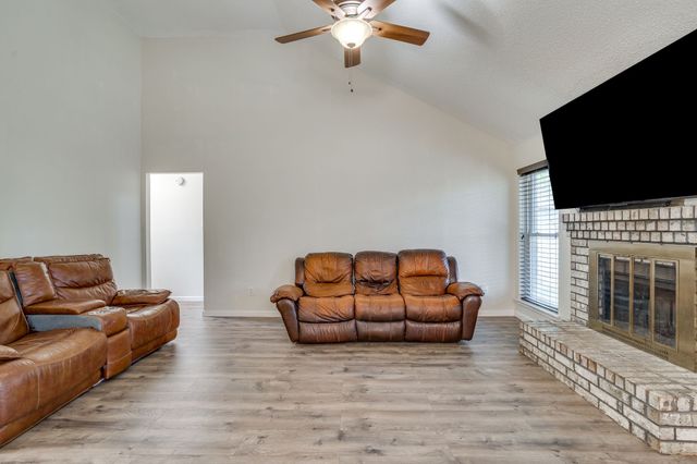 6411 Brooklawn Drive, Arlington, TX 76018
