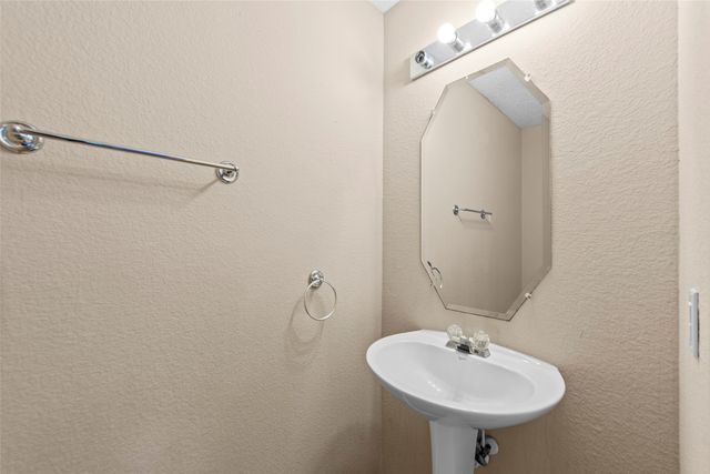 1626 White Oak Road, Anna, TX 75409