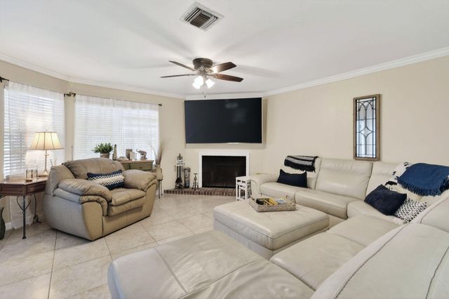 717 Ocean Dunes Circle, Jupiter, FL 33477