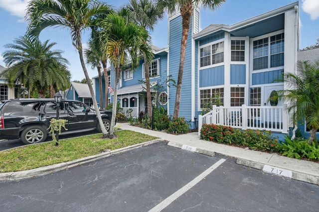 717 Ocean Dunes Circle, Jupiter, FL 33477