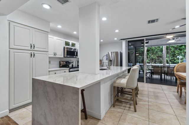 717 Ocean Dunes Circle, Jupiter, FL 33477