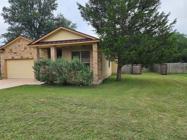 141 Kokomo LN, Bastrop, TX 78602