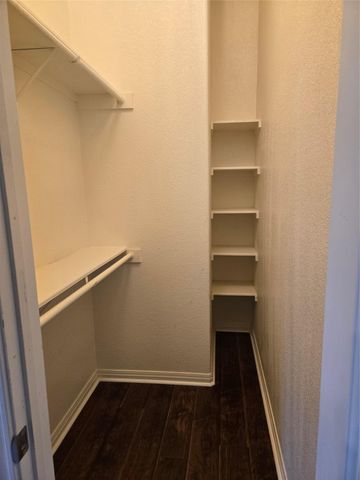 141 Kokomo LN, Bastrop, TX 78602