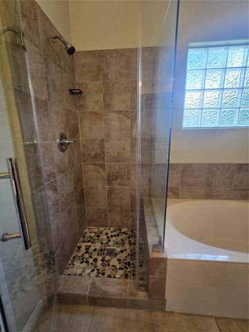 141 Kokomo LN, Bastrop, TX 78602