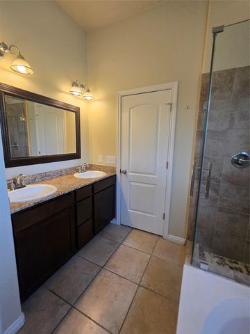 141 Kokomo LN, Bastrop, TX 78602