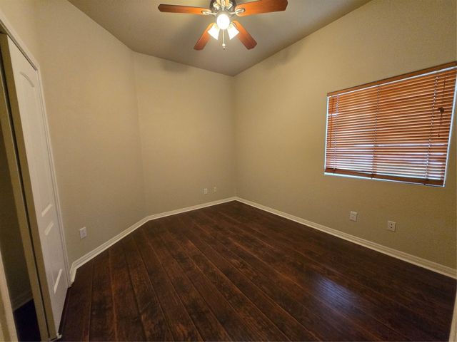 141 Kokomo LN, Bastrop, TX 78602