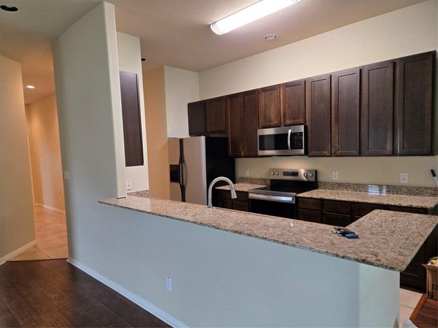 141 Kokomo LN, Bastrop, TX 78602