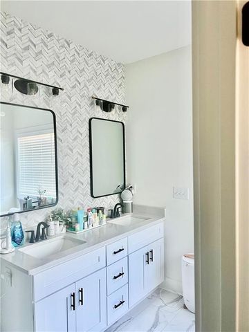 768 Honey Bee Lane, Lawrenceville, GA 30046