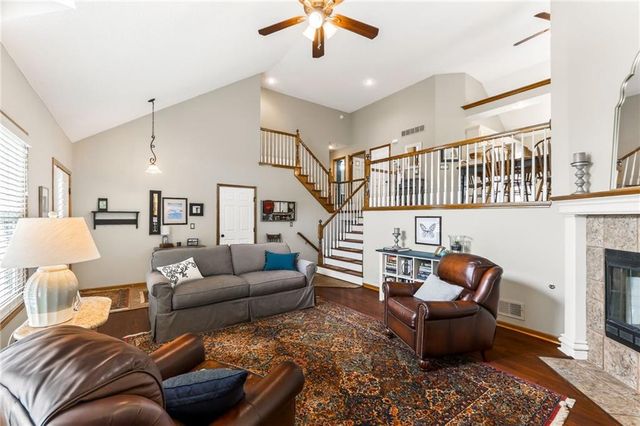 1305 Dogwood Drive, Greenwood, MO 64034