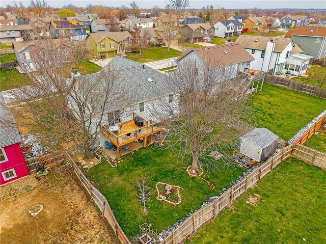 1305 Dogwood Drive, Greenwood, MO 64034