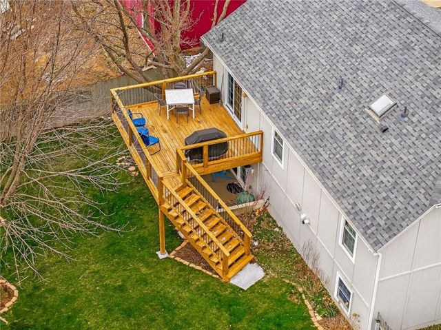 1305 Dogwood Drive, Greenwood, MO 64034