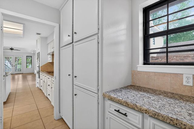 2341 W Briargate Drive, Bryan, TX 77802