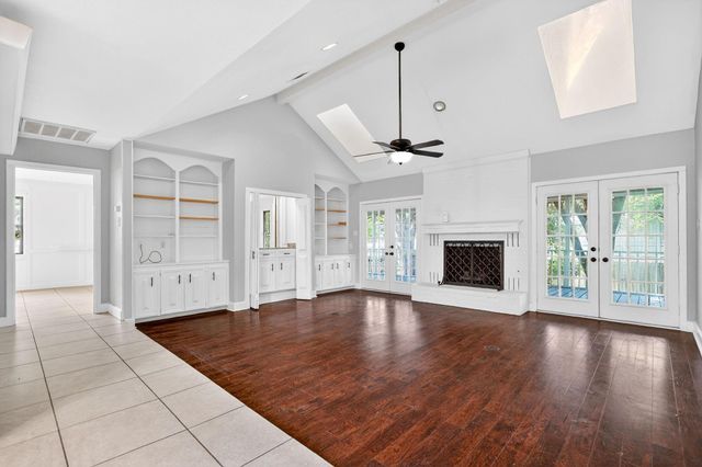 2341 W Briargate Drive, Bryan, TX 77802