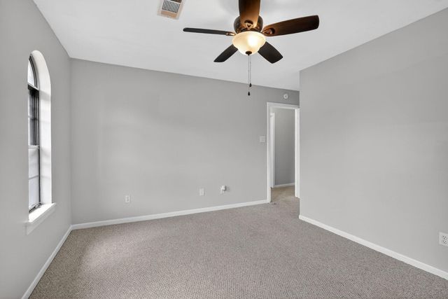 2341 W Briargate Drive, Bryan, TX 77802