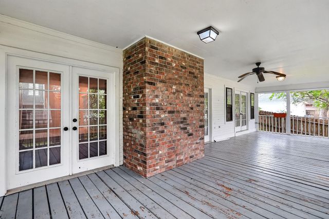 2341 W Briargate Drive, Bryan, TX 77802