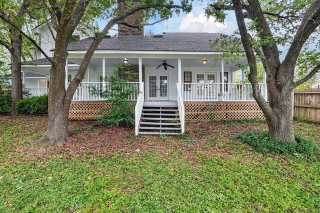 2341 W Briargate Drive, Bryan, TX 77802