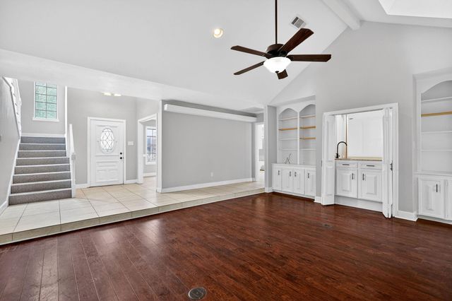 2341 W Briargate Drive, Bryan, TX 77802