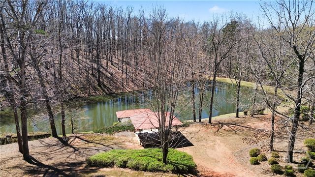 1101 Spring Valley Way, Bishop, GA 30621