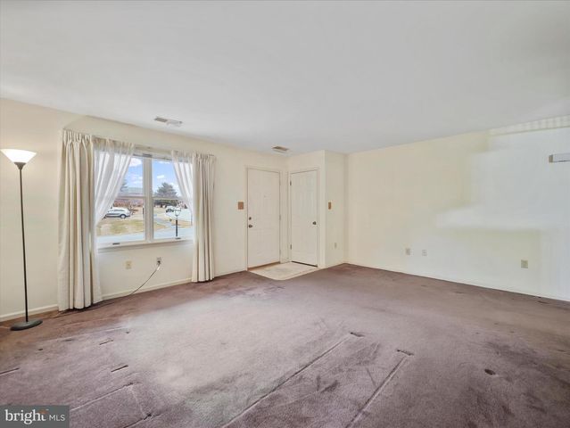 17923 SAND WEDGE DR, Hagerstown, MD 21740