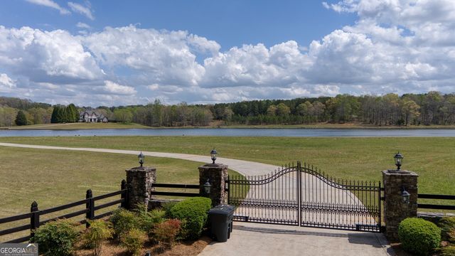 431 Abrams Road SE, Silver Creek, GA 30173