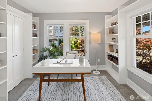 2580 5th Avenue W, Seattle, WA 98119