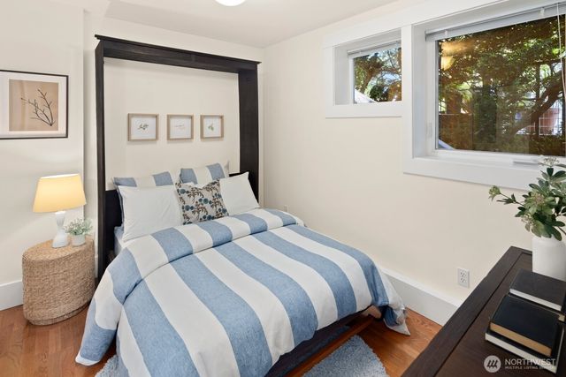 2580 5th Avenue W, Seattle, WA 98119