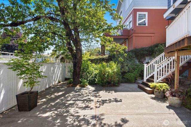 2580 5th Avenue W, Seattle, WA 98119