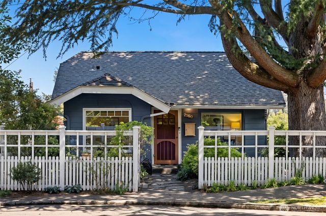 2580 5th Avenue W, Seattle, WA 98119
