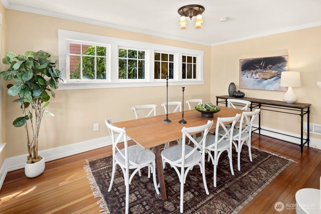 2580 5th Avenue W, Seattle, WA 98119
