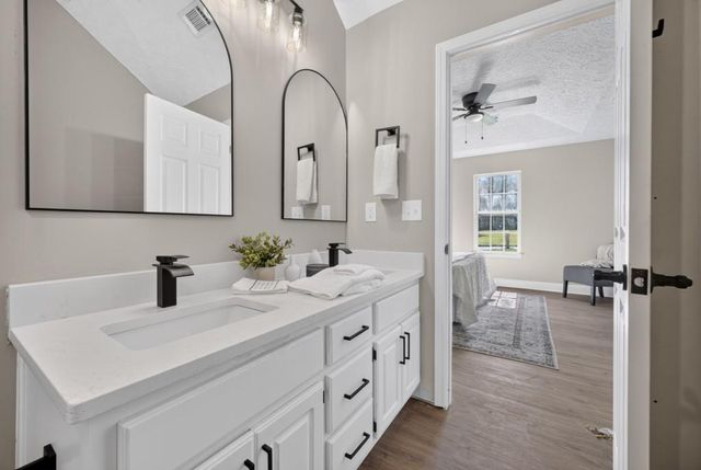 11 Willow Ridge Drive, Hampton, GA 30228