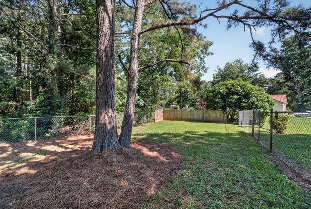11 Willow Ridge Drive, Hampton, GA 30228