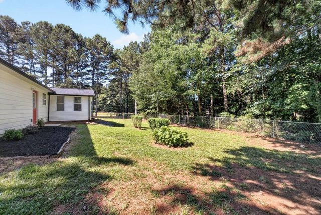 11 Willow Ridge Drive, Hampton, GA 30228