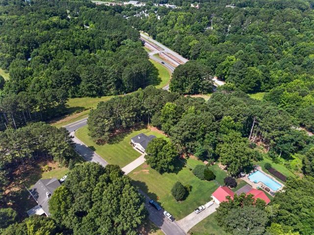 11 Willow Ridge Drive, Hampton, GA 30228
