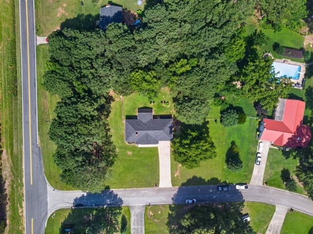 11 Willow Ridge Drive, Hampton, GA 30228