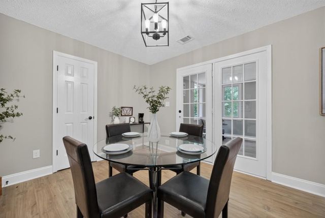 11 Willow Ridge Drive, Hampton, GA 30228