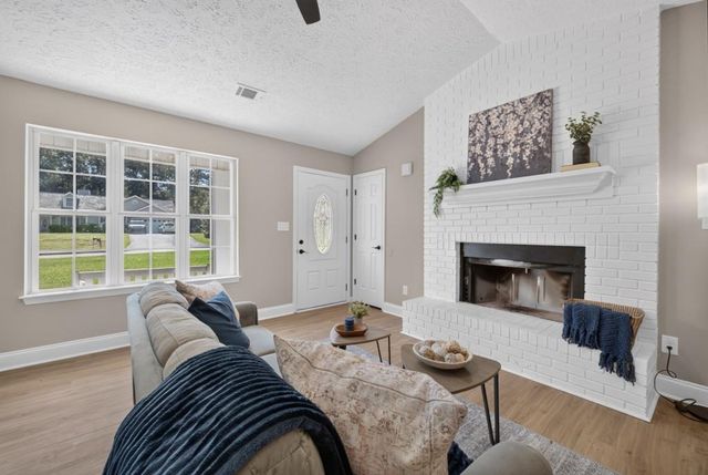 11 Willow Ridge Drive, Hampton, GA 30228